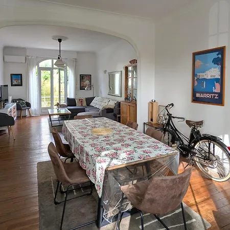 Holiday home Arcachon: Basque 4 Chambres, & Commerces A 300m - Fr-1-420-160 Arcachon